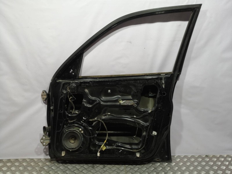 Recambio de puerta delantera derecha para ssangyong rexton rx 270 plus / 270 xdi plus referencia OEM IAM   