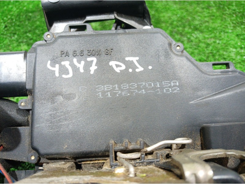 Recambio de cerradura puerta delantera izquierda para volkswagen passat variant (3b5) comfortline referencia OEM IAM 3B11837015A