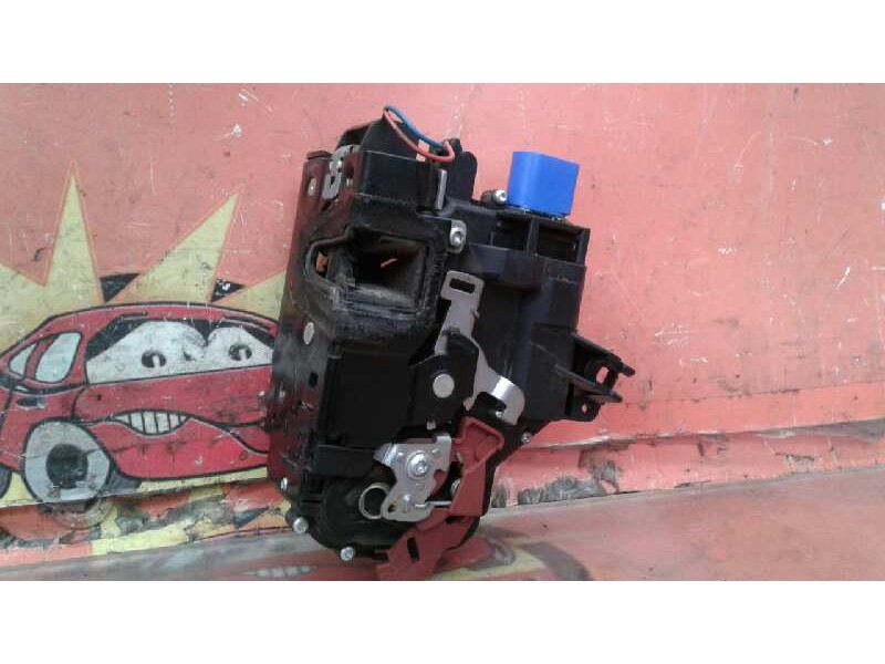 Recambio de cerradura puerta delantera derecha para skoda fabia (5j2 ) urban referencia OEM IAM 3B1837016CE  