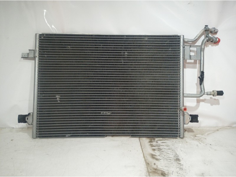 Recambio de condensador / radiador aire acondicionado para volkswagen passat variant (3b5) comfortline referencia OEM IAM 8FC351