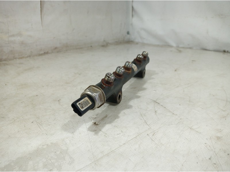 Recambio de rampa inyectora para peugeot 207 confort referencia OEM IAM 968529758002 968529758002 968529758002