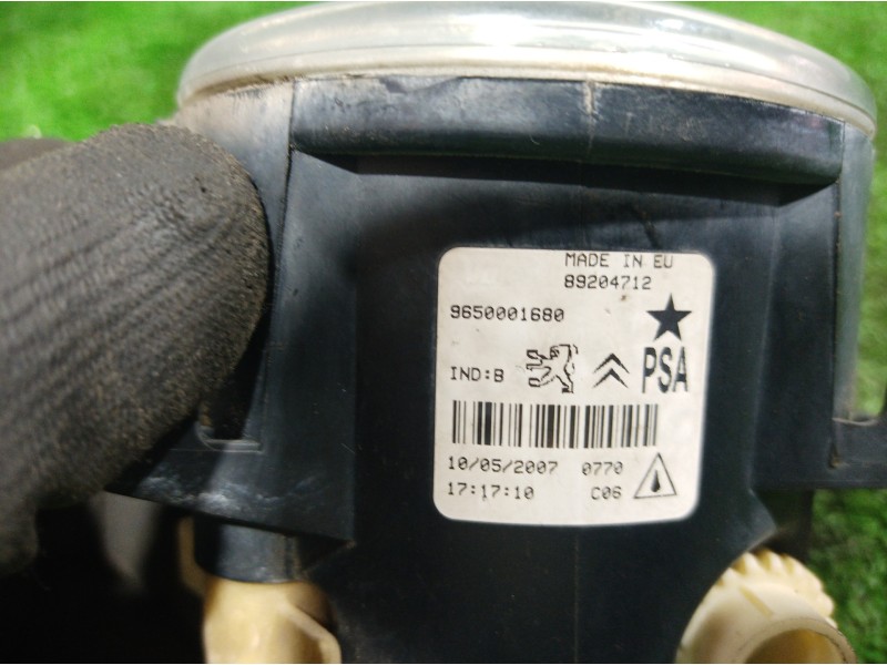 Recambio de faro antiniebla derecho para peugeot 307 (s1) referencia OEM IAM 9650001680 9650001680 9650001680
