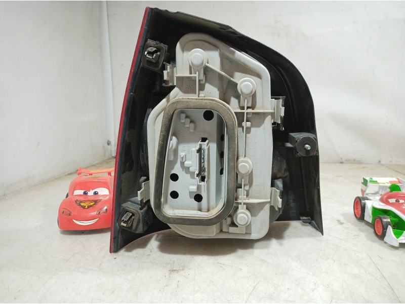 Recambio de piloto trasero derecho para volkswagen polo (9n1) conceptline referencia OEM IAM 6Q6945258A 6Q6945258A 6Q6945258