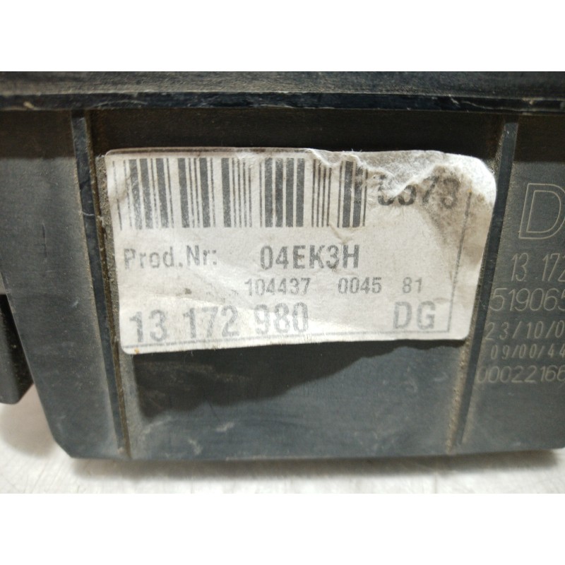 Recambio de caja reles / fusibles para opel vectra c berlina 1.9 16v cdti cat (z 19 dth / lrd) referencia OEM IAM 04EK3H 04EK3H 