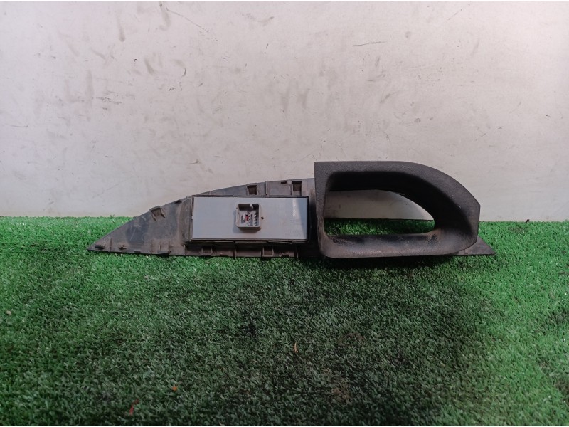 Recambio de mando elevalunas delantero izquierdo para seat toledo (5p2) 1.6 referencia OEM IAM 156022462 5P1867171A 1K4959857B