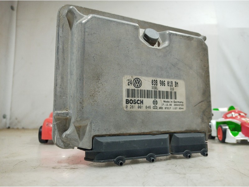 Recambio de centralita motor uce para volkswagen golf iv berlina (1j1) highline referencia OEM IAM 038906018BM 038906018BM 03890
