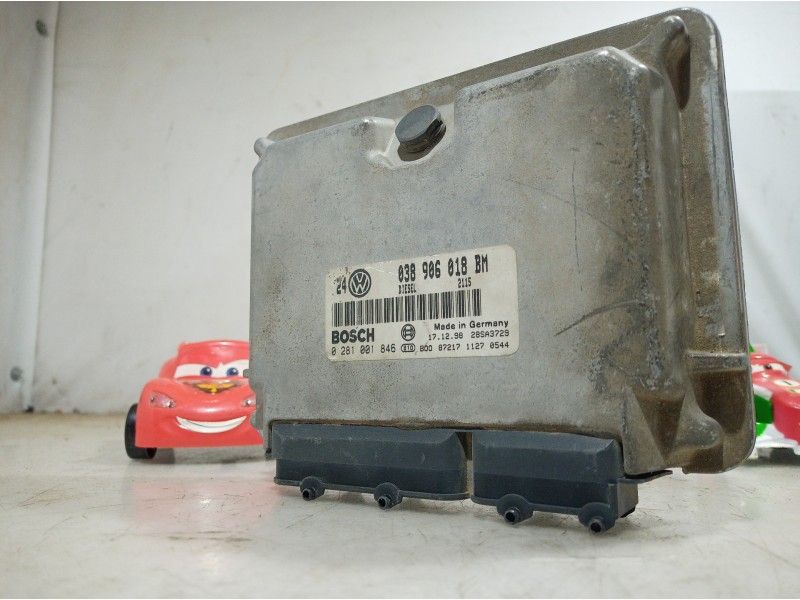 Recambio de centralita motor uce para volkswagen golf iv berlina (1j1) highline referencia OEM IAM 038906018BM 038906018BM 03890