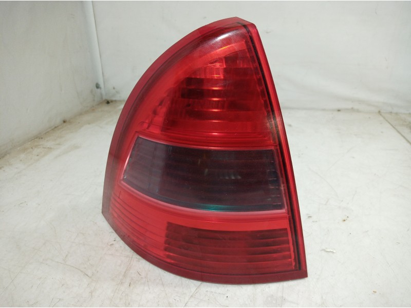 Recambio de piloto trasero izquierdo para citroën c5 berlina exclusive referencia OEM IAM 89032703 89032703 89032703