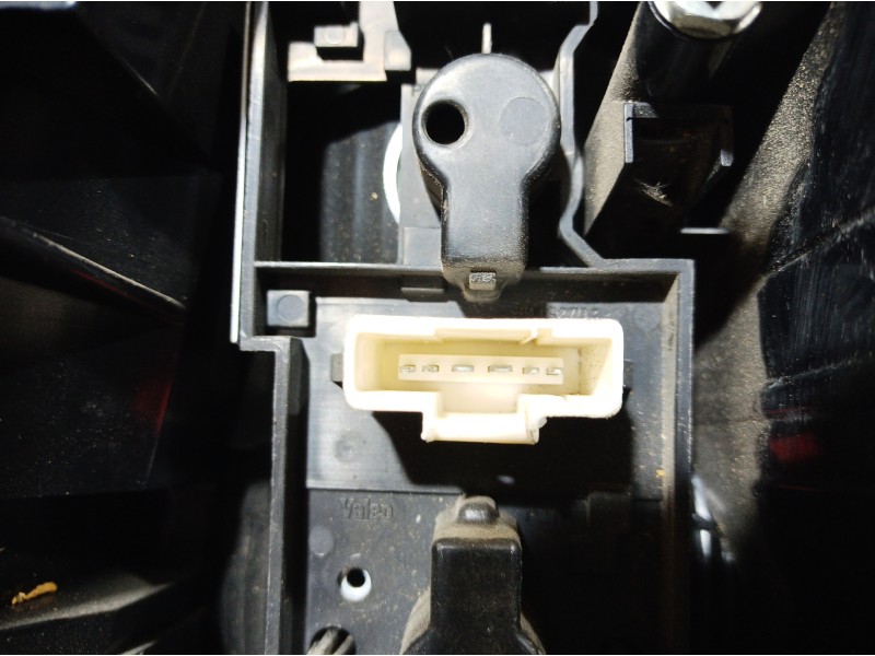 Recambio de piloto trasero izquierdo para citroën c5 berlina exclusive referencia OEM IAM 89032703 89032703 89032703