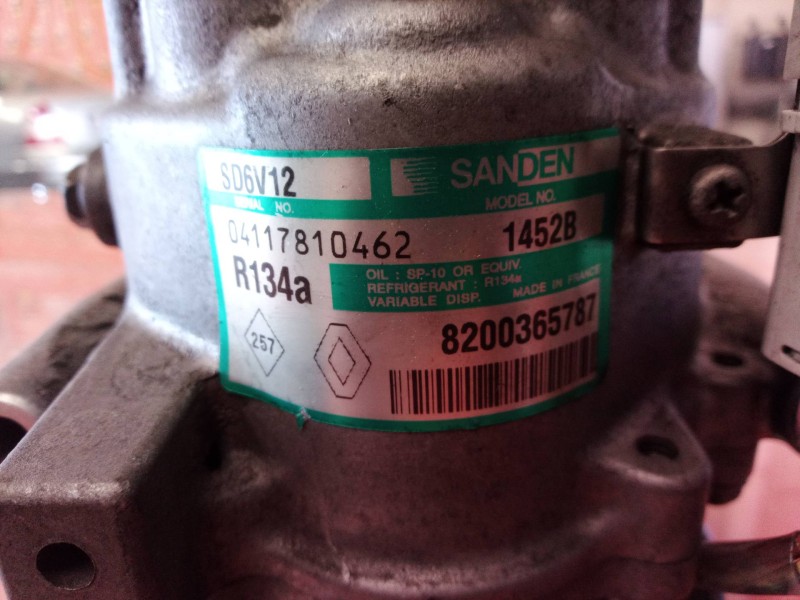 Recambio de compresor aire acondicionado para renault modus referencia OEM IAM 8200365787  