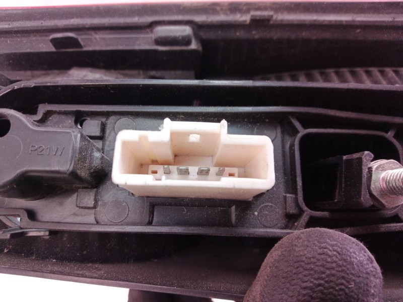 Recambio de piloto trasero maletero izquierdo para citroën c5 berlina exclusive referencia OEM IAM   