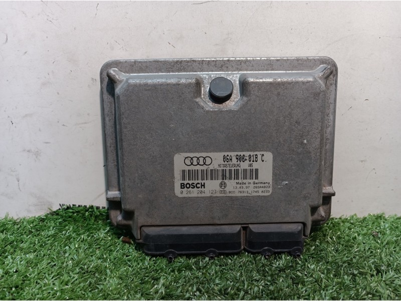 Recambio de centralita motor uce para audi a3 (8l) 1.8 20v referencia OEM IAM 06A906018C 06A906018C 26SA4873