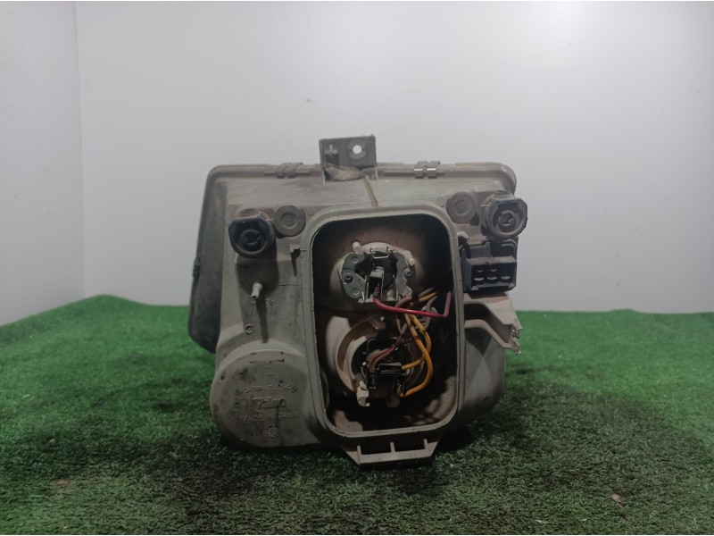 Recambio de faro derecho para mercedes-benz vito (w638) caja cerrada 112 cdi  (638.094) referencia OEM IAM   