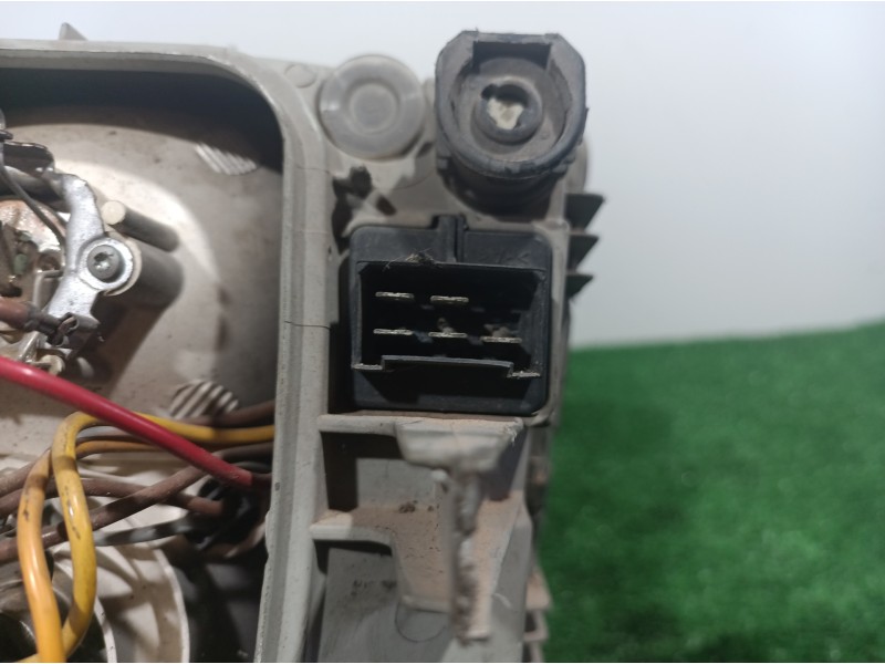 Recambio de faro derecho para mercedes-benz vito (w638) caja cerrada 112 cdi  (638.094) referencia OEM IAM   