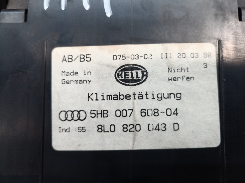 Recambio de mando climatizador para audi a3 (8l) 1.8 ambiente referencia OEM IAM 8L0820043D 8L0820043D 5HB00760804