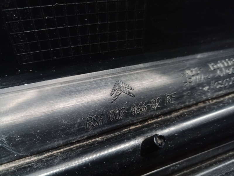 Recambio de piloto trasero derecho para citroën c4 grand picasso exclusive referencia OEM IAM 00946602RE 00946602 00946602