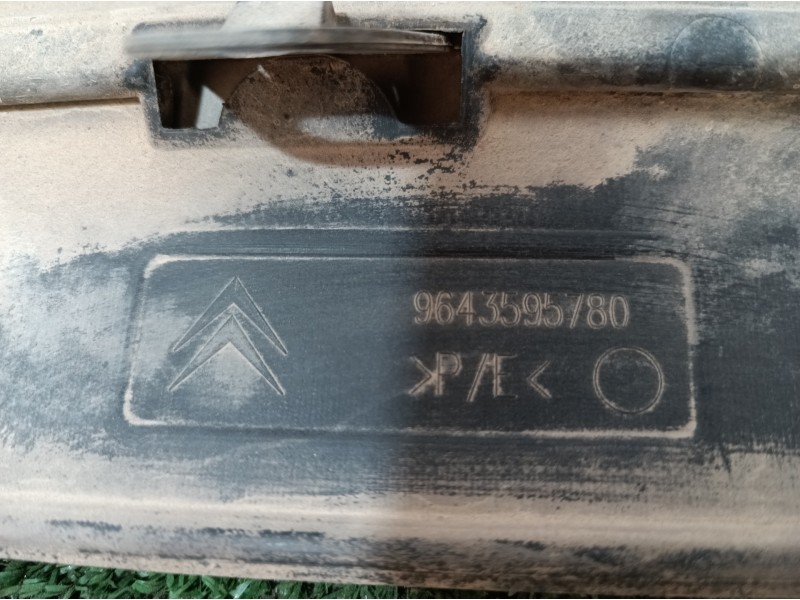 Recambio de paragolpes trasero para citroën c2 audace referencia OEM IAM 9643595780 9643595780 9643595780