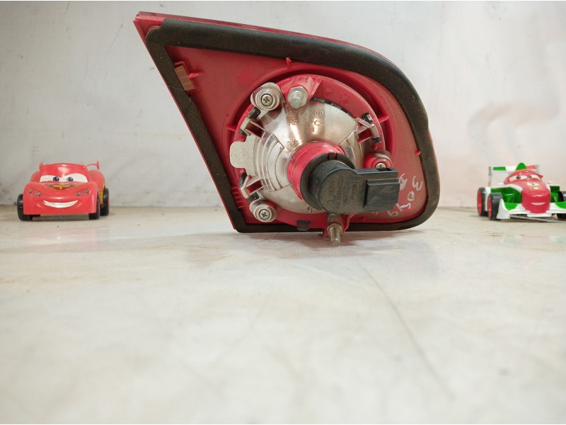 Recambio de piloto trasero maletero derecho para volkswagen passat berlina (3c2) edition referencia OEM IAM 3C5945094C 3C5945094