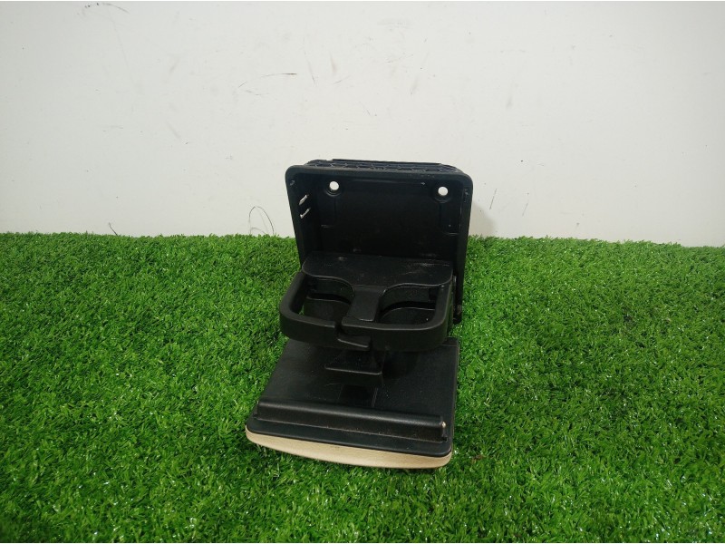 Recambio de posa vasos para volkswagen golf vi (5k1) advance referencia OEM IAM 1K0862532A 1K0862532A 1K0862533B