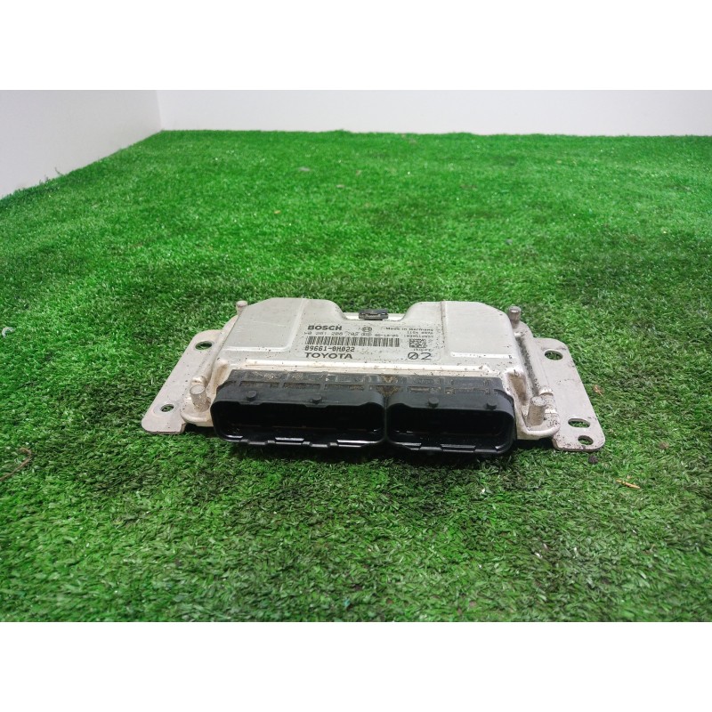 Recambio de centralita motor uce para peugeot 107 básico referencia OEM IAM 0261208702 0261208702 896610H022