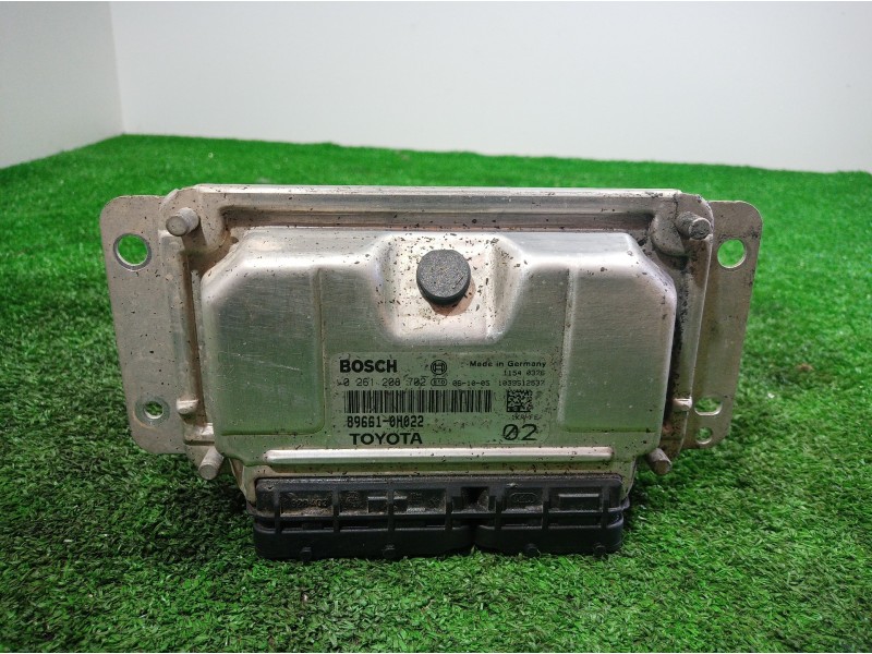 Recambio de centralita motor uce para peugeot 107 básico referencia OEM IAM 0261208702 0261208702 896610H022