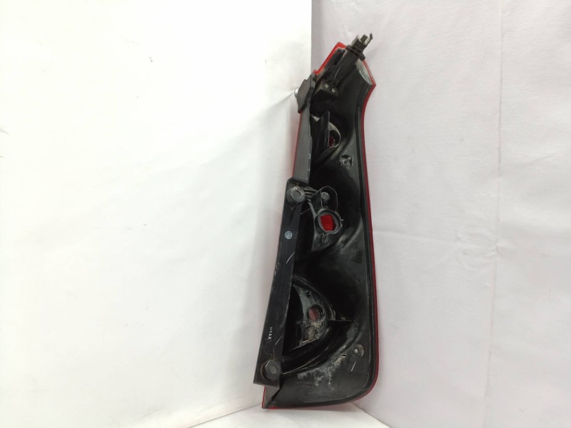 Recambio de piloto trasero izquierdo para nissan note (e11e) acenta referencia OEM IAM   