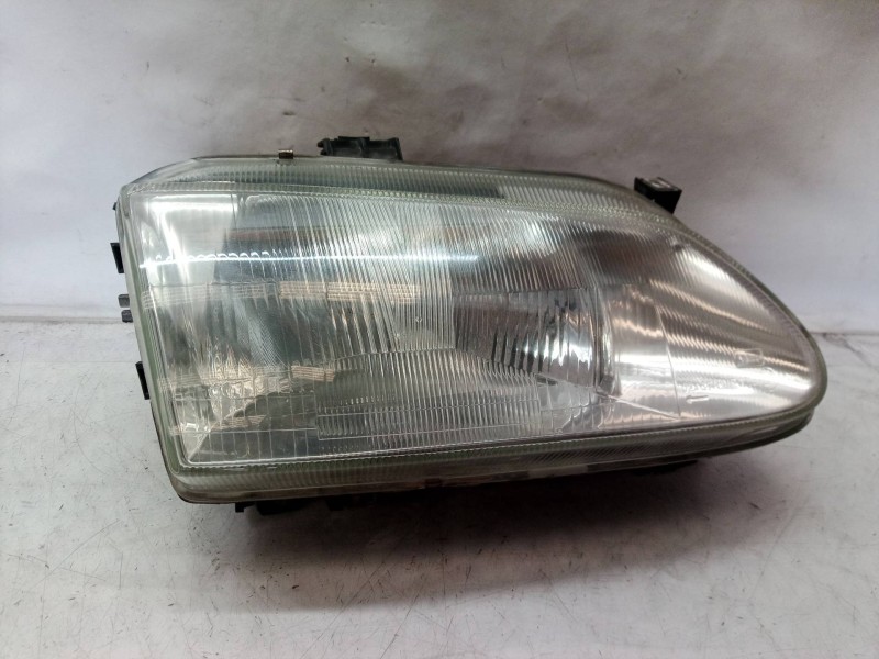 Recambio de faro derecho para renault megane i classic (la0) 1.6e rn referencia OEM IAM   