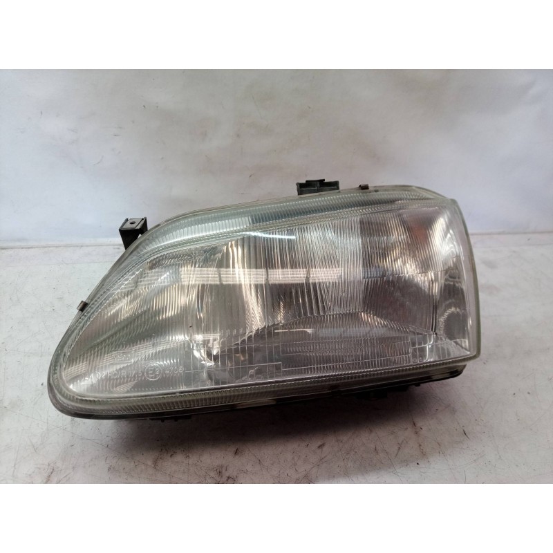 Recambio de faro izquierdo para renault megane i classic (la0) 1.6e rn referencia OEM IAM   