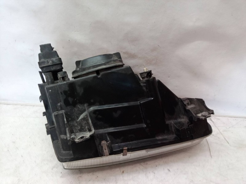 Recambio de faro izquierdo para renault megane i classic (la0) 1.6e rn referencia OEM IAM   