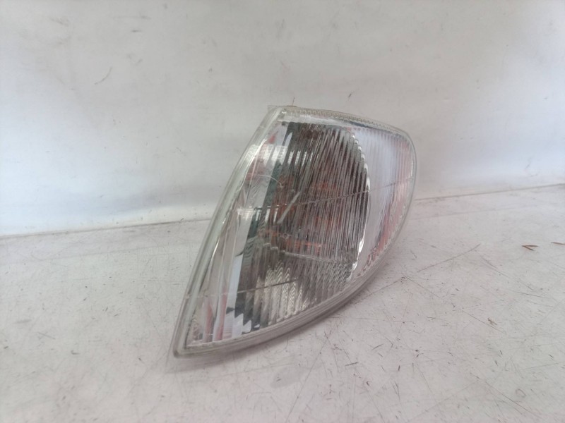 Recambio de piloto delantero izquierdo para renault megane i classic (la0) 1.6e rn referencia OEM IAM 7701040712  