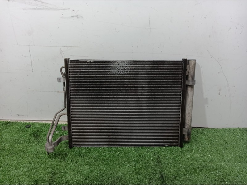 Recambio de condensador / radiador aire acondicionado para kia cee´d emotion referencia OEM IAM 976061H600 976061H600 976061H600