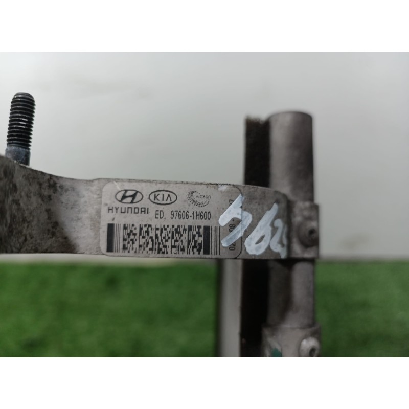 Recambio de condensador / radiador aire acondicionado para kia cee´d emotion referencia OEM IAM 976061H600 976061H600 976061H600