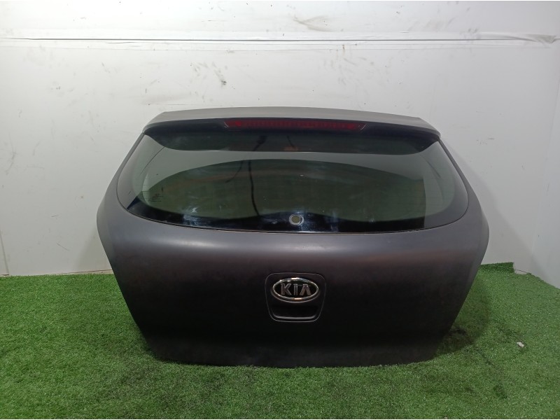 Recambio de porton trasero para kia cee´d emotion referencia OEM IAM   