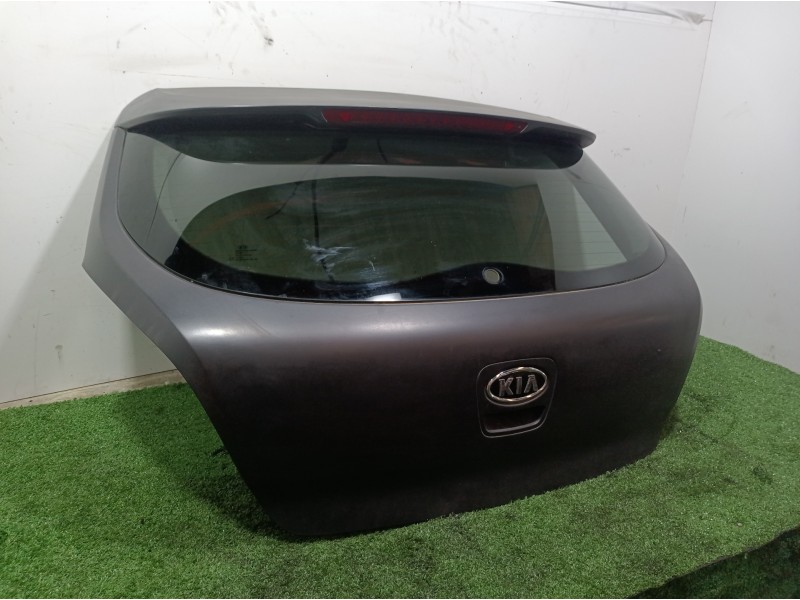 Recambio de porton trasero para kia cee´d emotion referencia OEM IAM   