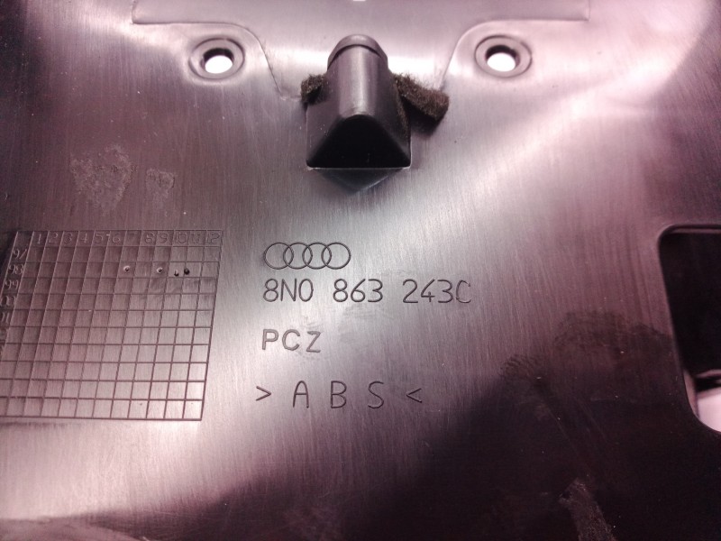 Recambio de moldura para audi tt (8n3/8n9) 1.8 20v turbo referencia OEM IAM 8N0863243 8N0863243 8N0863243