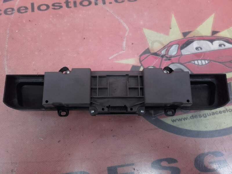 Recambio de warning para volkswagen crafter caja cerrada 2.0 tdi referencia OEM IAM A9064420023 A9064420023 9068700210