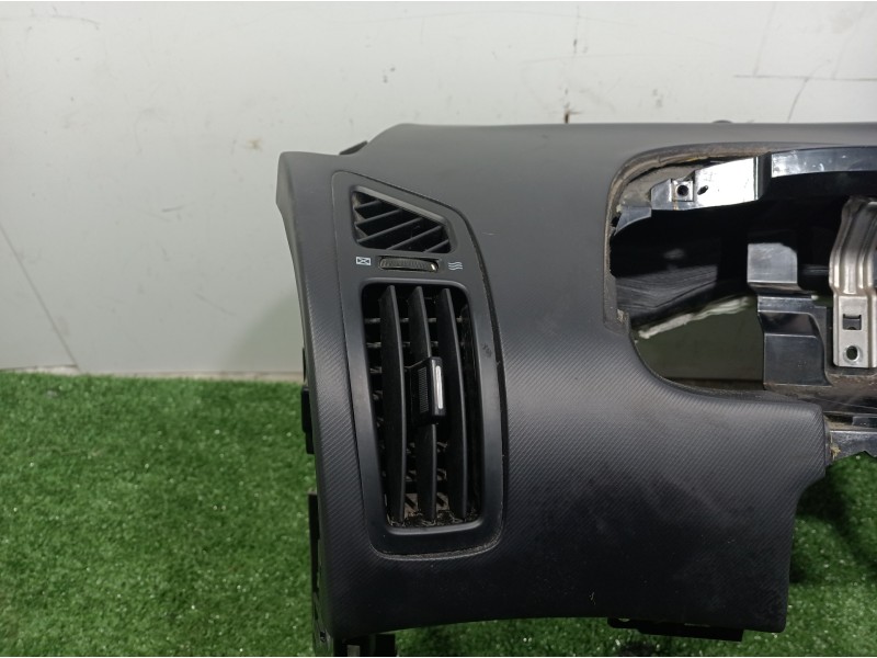 Recambio de salpicadero para kia cee´d emotion referencia OEM IAM 847101H000EQ 847101H000EQ 847101H000