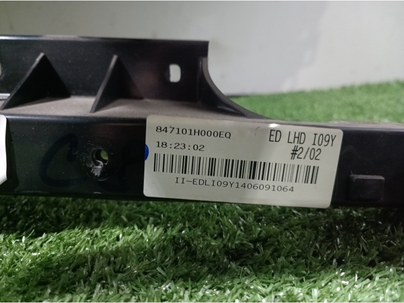 Recambio de salpicadero para kia cee´d emotion referencia OEM IAM 847101H000EQ 847101H000EQ 847101H000