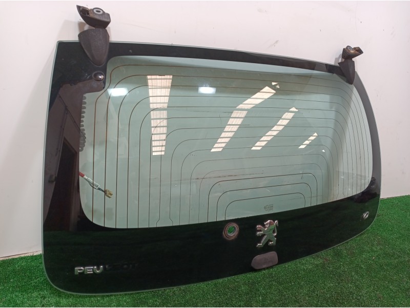 Recambio de porton trasero para peugeot 107 básico referencia OEM IAM   