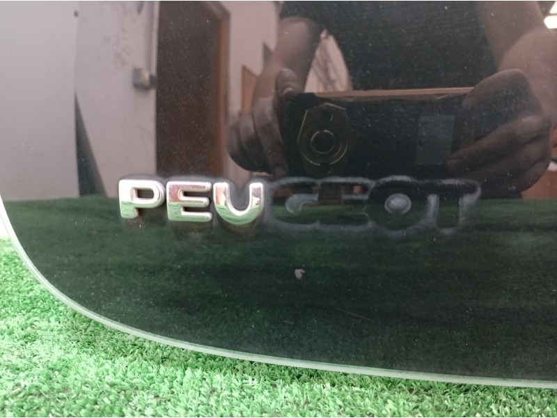 Recambio de porton trasero para peugeot 107 básico referencia OEM IAM   