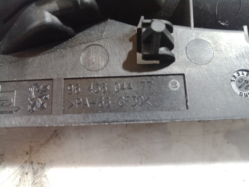 Recambio de maneta interior delantera derecha para peugeot 307 cc (s2) básico referencia OEM IAM 9643604477 9643604477 964360447