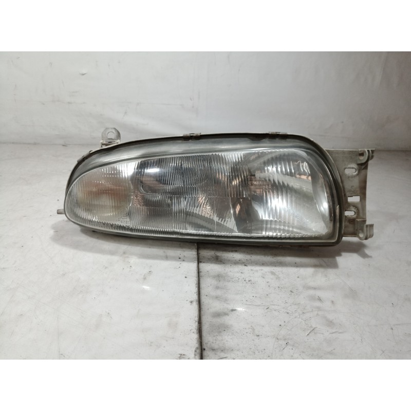 Recambio de faro derecho para ford fiesta berlina básico referencia OEM IAM 1042630 1042630 1042630