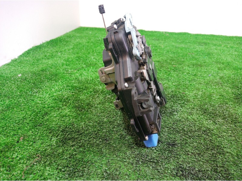 Recambio de cerradura puerta trasera derecha para volkswagen touran (1t2) referencia OEM IAM 7L0839016D 7L0839016D 7L0839016D