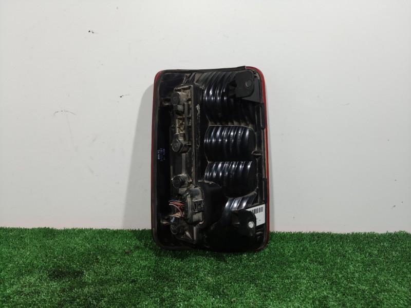 Recambio de piloto trasero derecho para volkswagen caddy ka/kb (2k) referencia OEM IAM   