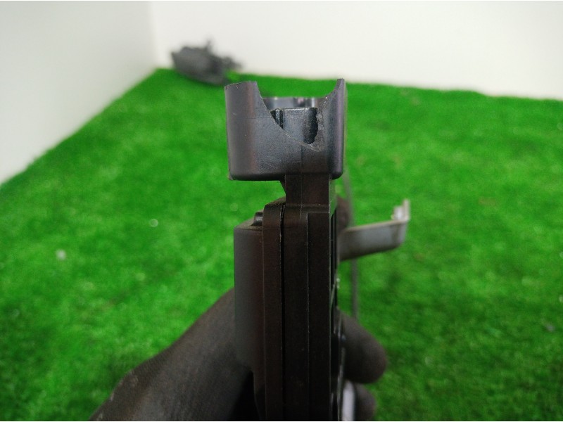 Recambio de cerradura puerta trasera derecha para peugeot 107 básico referencia OEM IAM   