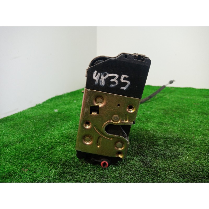 Recambio de cerradura puerta delantera derecha para peugeot 307 break / sw (s1) 2.0 hdi cat referencia OEM IAM   