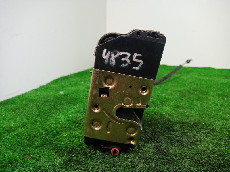 Recambio de cerradura puerta delantera derecha para peugeot 307 break / sw (s1) 2.0 hdi cat referencia OEM IAM   