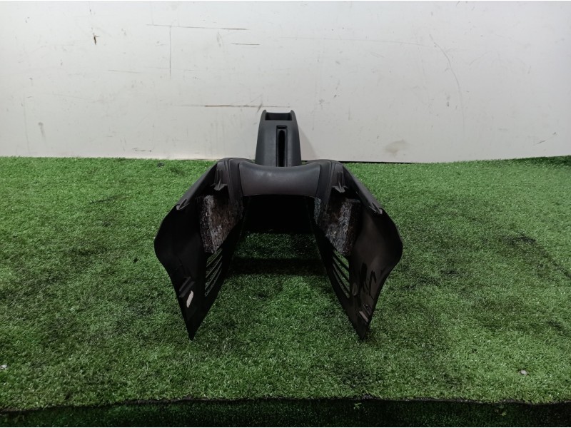 Recambio de consola central tras. para peugeot 208 active referencia OEM IAM 9672829777 9672829777 9672829777