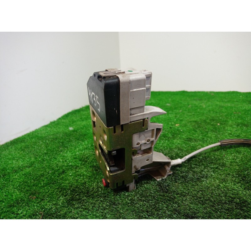 Recambio de cerradura puerta delantera derecha para peugeot 307 break / sw (s1) 2.0 hdi cat referencia OEM IAM   