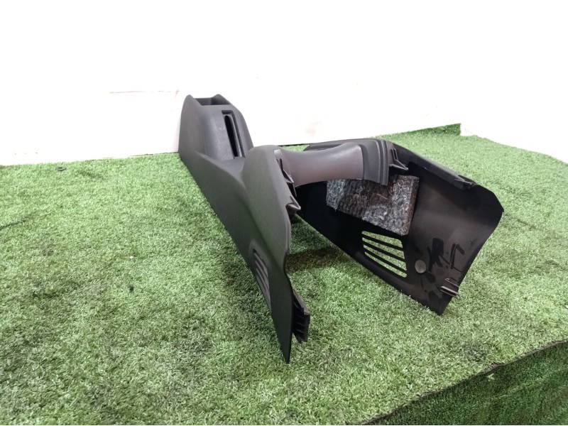 Recambio de consola central tras. para peugeot 208 active referencia OEM IAM 9672829777 9672829777 9672829777